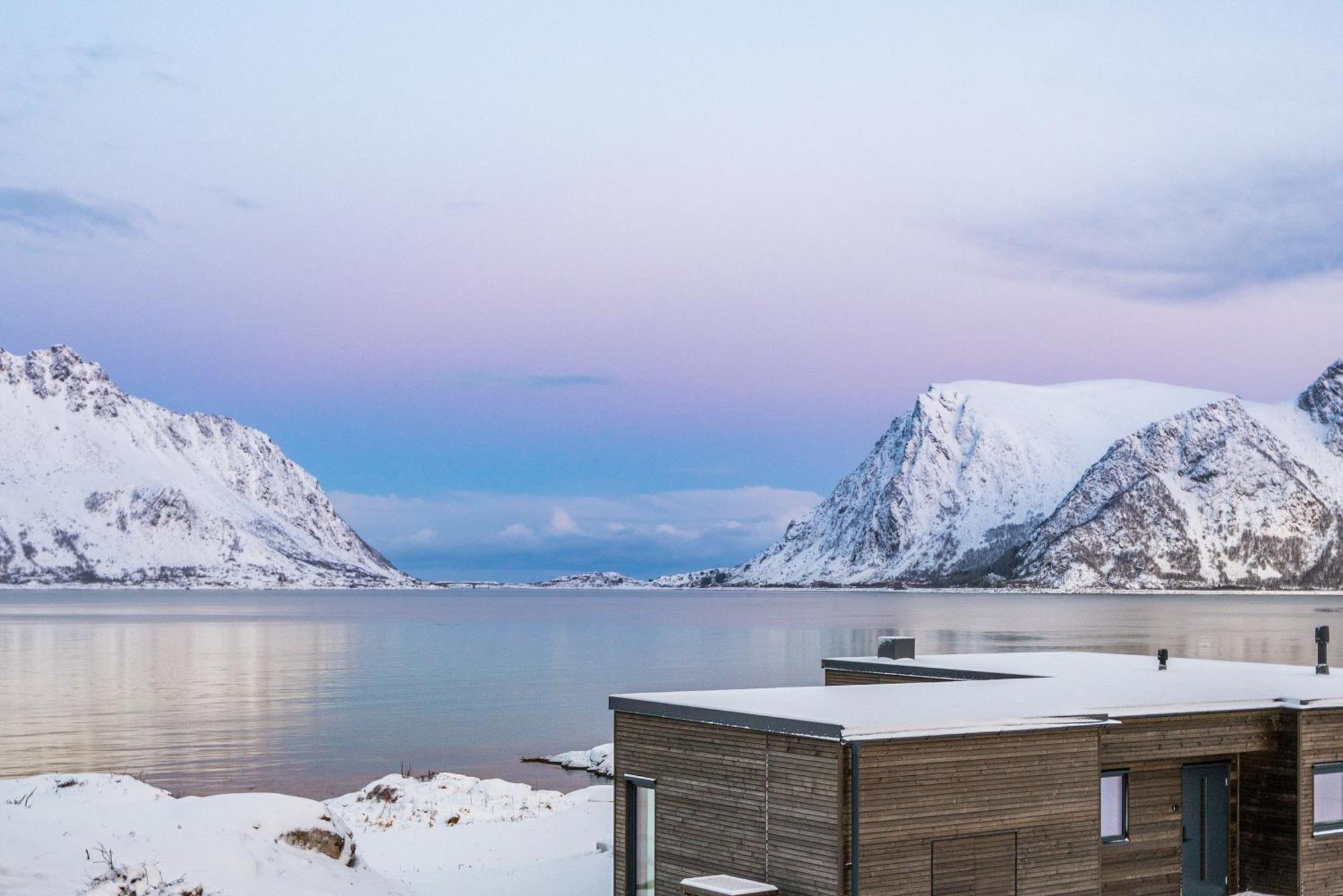 Nydelig Hytte I Unike Lofoten I Naerheten Av Henningsvaer! Lyngværet エクステリア 写真