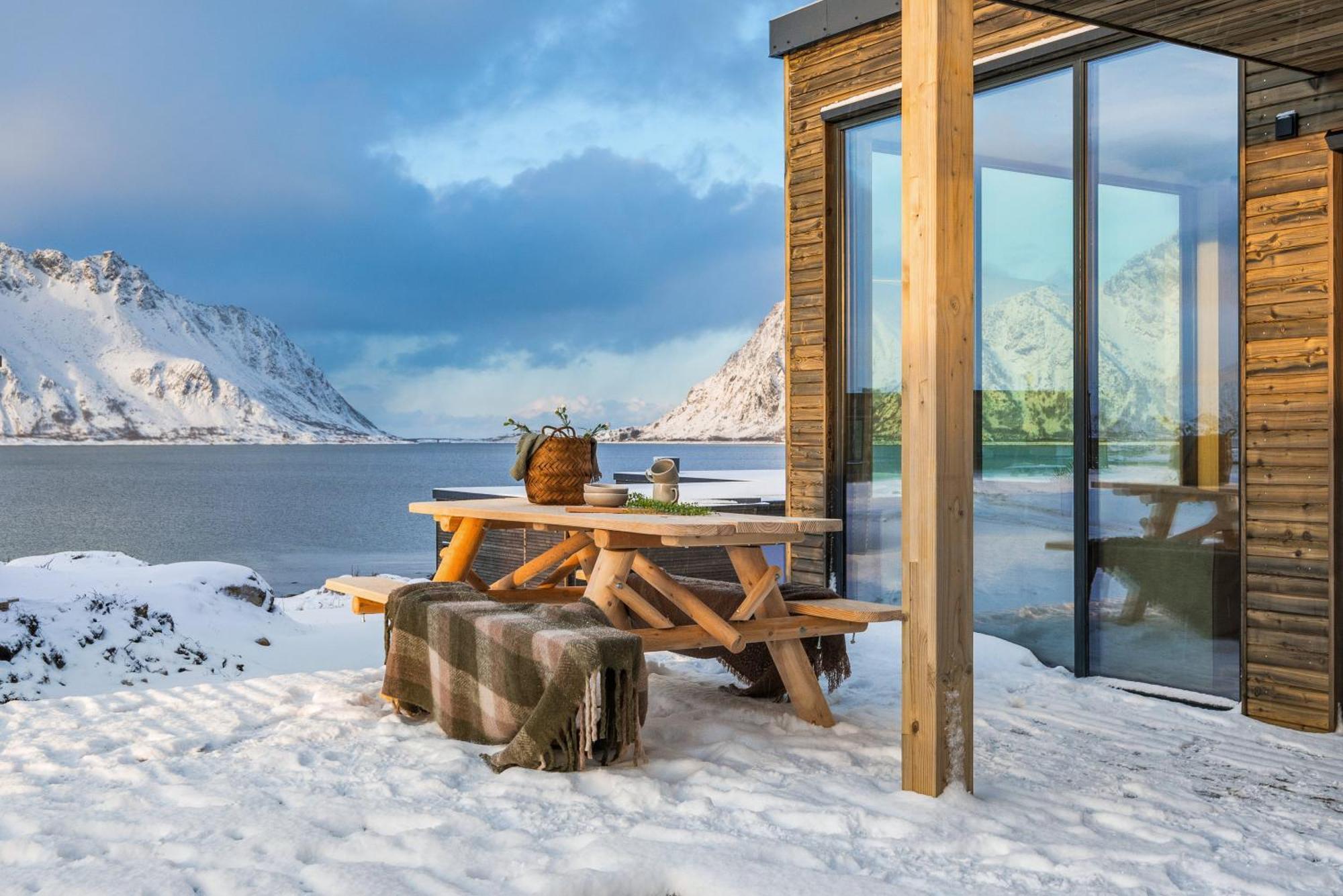 Nydelig Hytte I Unike Lofoten I Naerheten Av Henningsvaer! Lyngværet エクステリア 写真